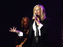 Olivia Newton-John UK tour