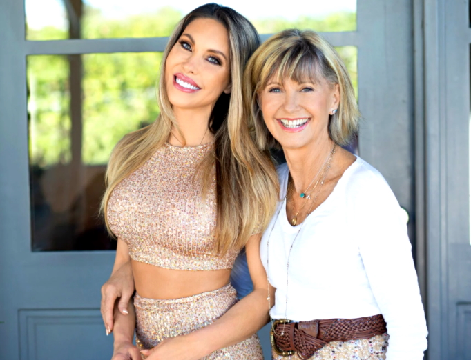 Olivia Newton-John duets with her daughter - People magazine