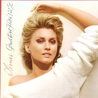 Olivia's Greatest Hits Vol 2 vinyl Deluxe Edition release, centre photo