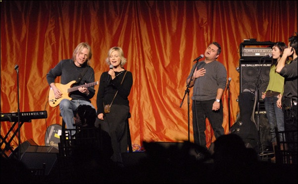 Olivia Newton-John 2007 rehearsal photo