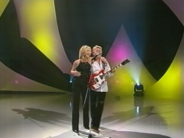 Olivia Newton-John with Billy Thorpe screenshot