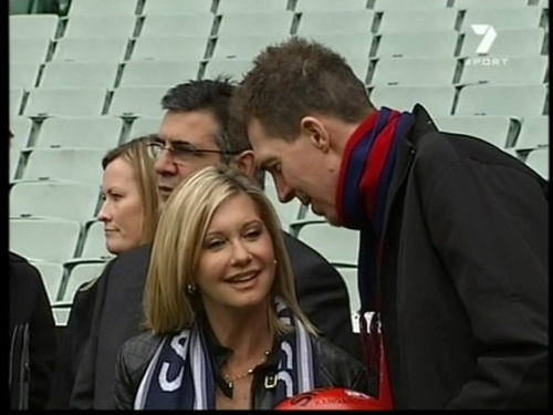 Olivia Newton-John Melbourne Cricket Ground 2011