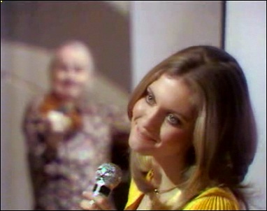 Olivia Newton-John, Stephane Grapelli Show March 1973 performing Honey Pie Olivia Newton-John, Stephane Grapelli Show 1973