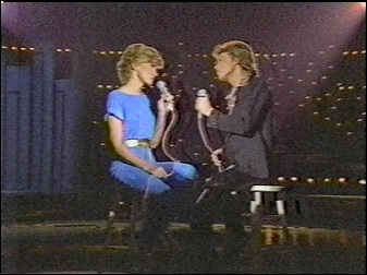 Olivia Newton-John, Solid Gold with Andy Gibb Rest Your Love On Me 1981 screenshot