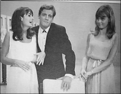 Olivia Newton-John, Pat Farrar Carroll, Ian Turpie 60s